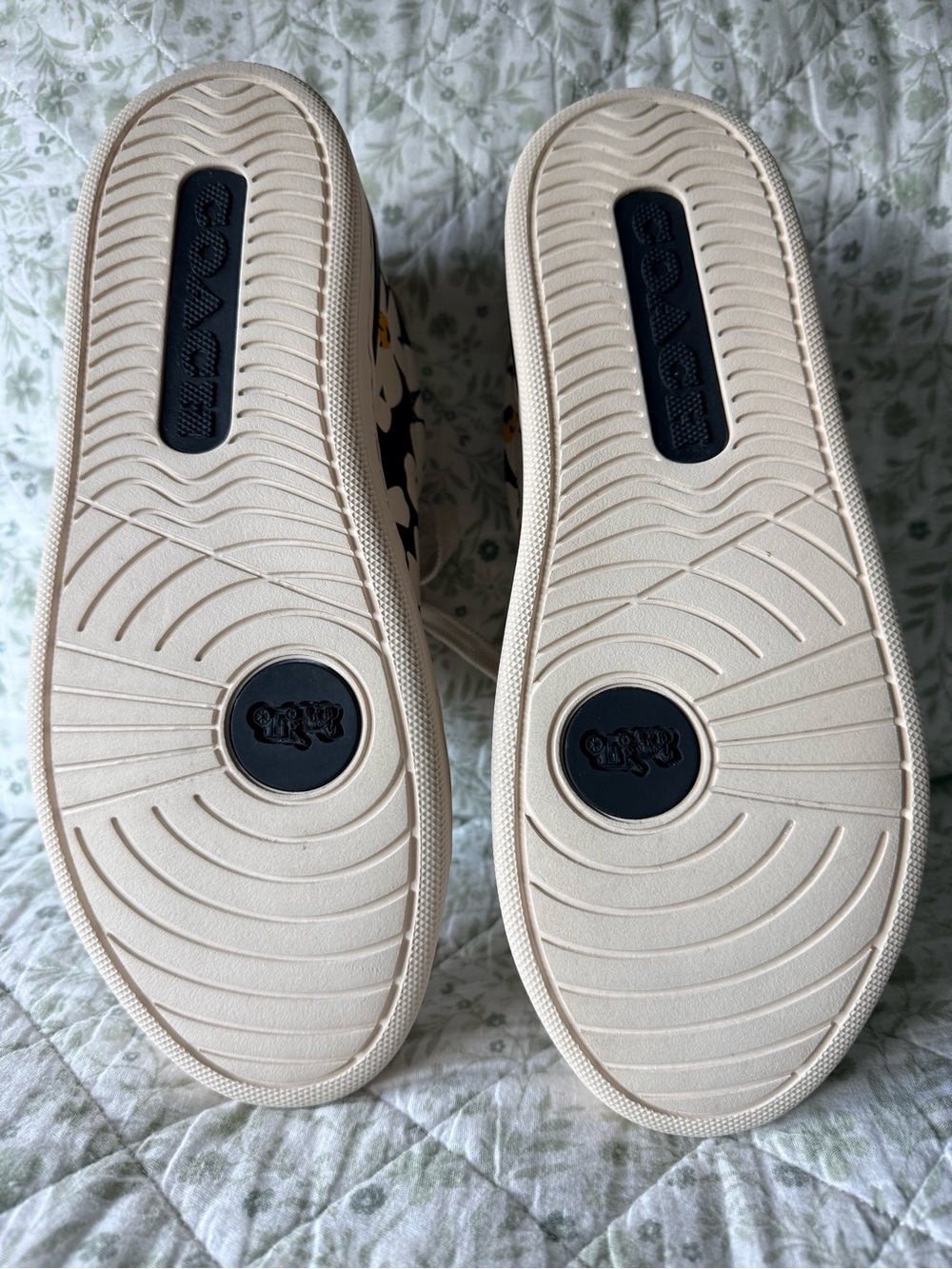 🌸 COACH Lowline Low Top Leather Sneakers (Dramatic Daisy Print) 🌸 - Picture 9 of 15